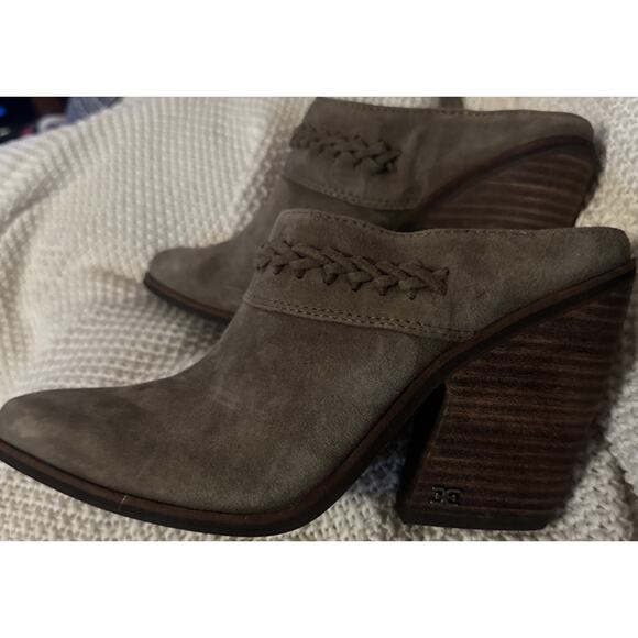 Sam Edelman Alison Desert Olive Stacked Heel Slip On Leather Mules Size 8 NWOT - Picture 5 of 9